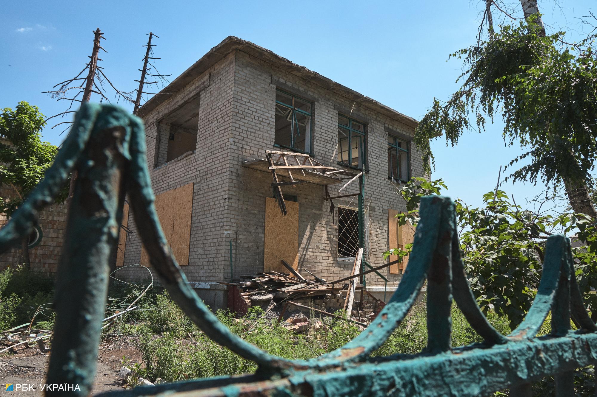 Battle of Western gates of Donbas: Life in frontline city of Pokrovsk