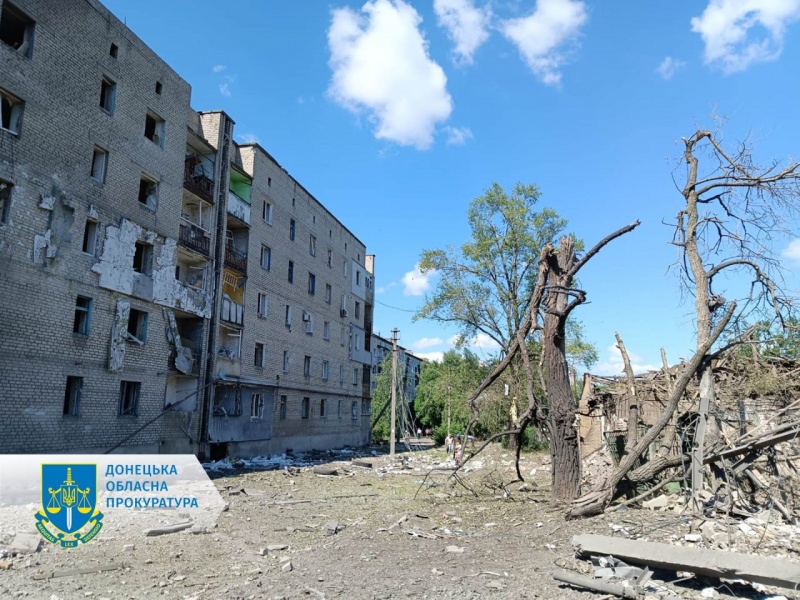 Russia strikes Donetsk region with explosive aerial bombs: Children among injured