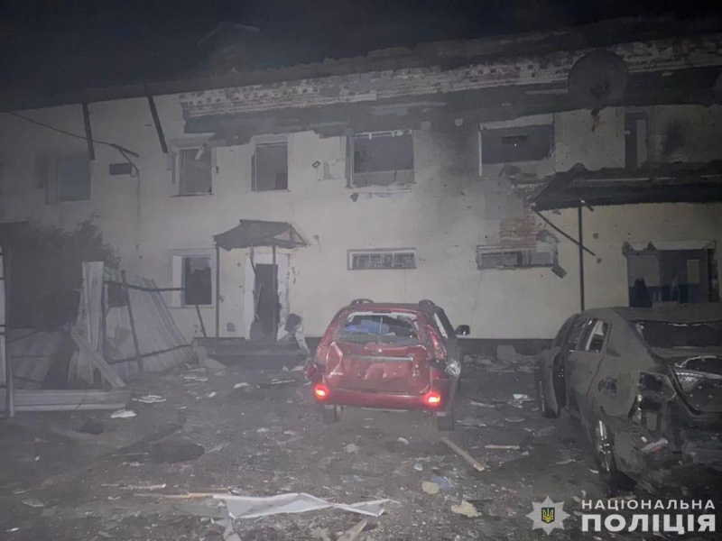 Russia shelled border town in Chernihiv region with guided aerial bombs, leaving casualties