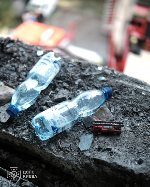 Russian strike on Kyiv kills 3, injures 11: Rescue operations completed