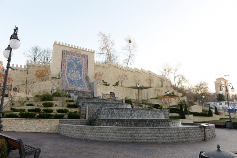 Russia damages Azerbaijani Embassy and Aliyev Square in Kyiv: Aftermath revealed 