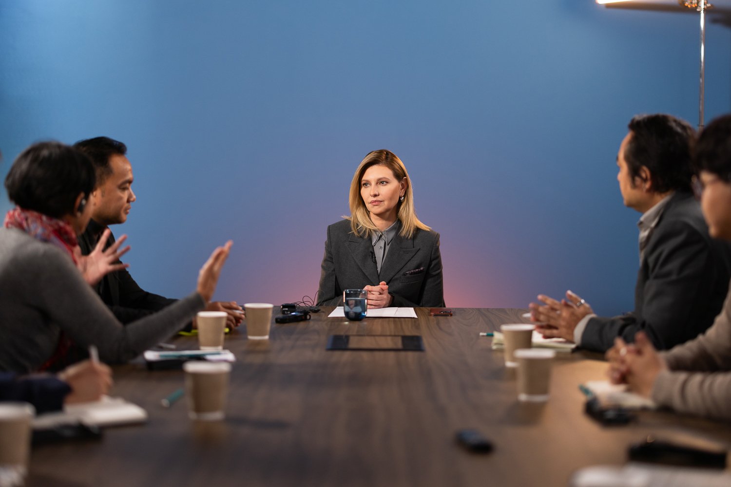 Olena Zelenska's chic gray combos: Photos