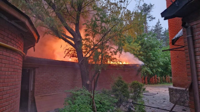 Russia's attack on Kharkiv: 20 strikes recorded, photos of consequences emerged