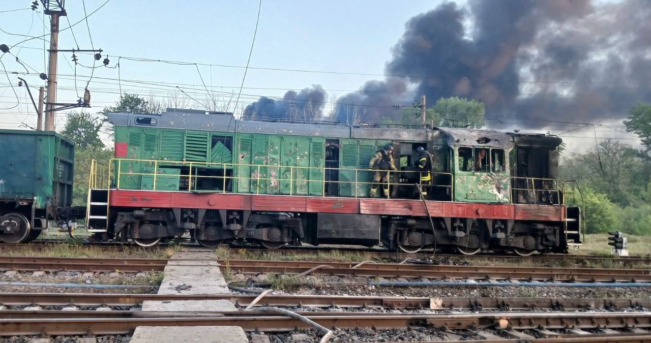 Russia heavily strikes Ukraine after 'ceasefire': Kindergarten, railways on fire, casualties reported