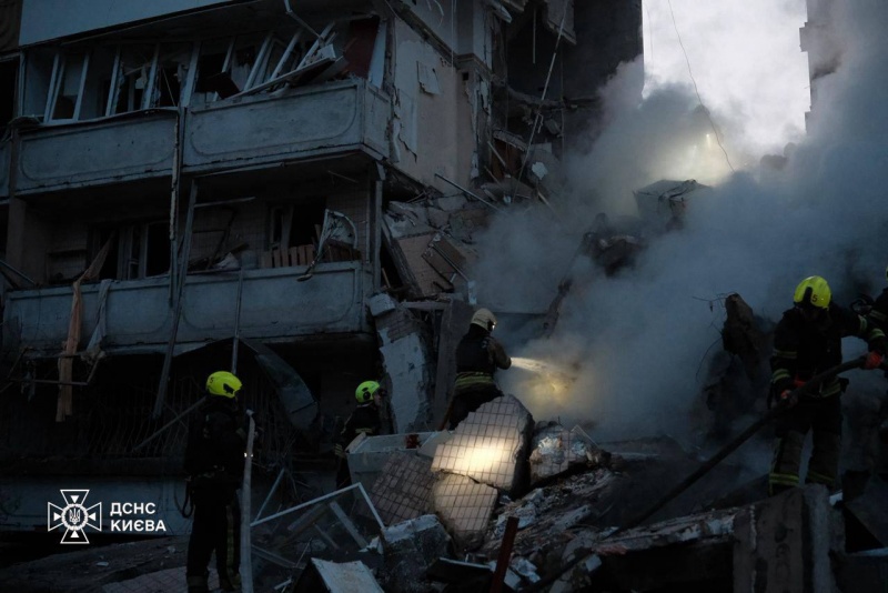 Russia heavily strikes Kyiv: Fires, destroyed buildings, children among 40 injured reported