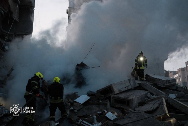 Russia heavily strikes Kyiv: Fires, destroyed buildings, children among 40 injured reported
