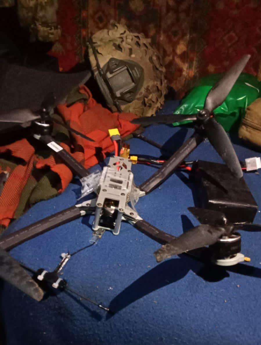 Ukrainian border guards disable Russian drone, turn it against occupiers