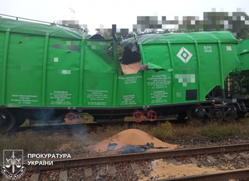 Russia massively strikes Ukraine's Chernihiv region: Aftermath revealed