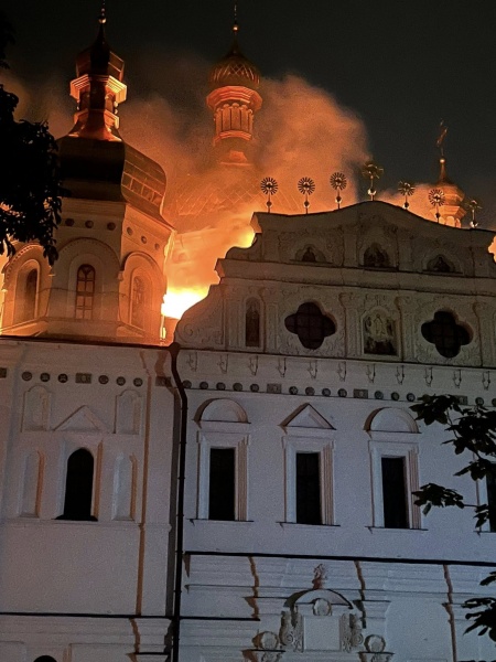 Russia strikes Kyiv Pechersk Lavra, film studio and residential buildings: Aftermath revealed
