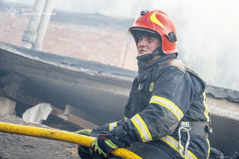 Russia strikes Ukraine's Khmelnytskyi region twice a night: Aftermath