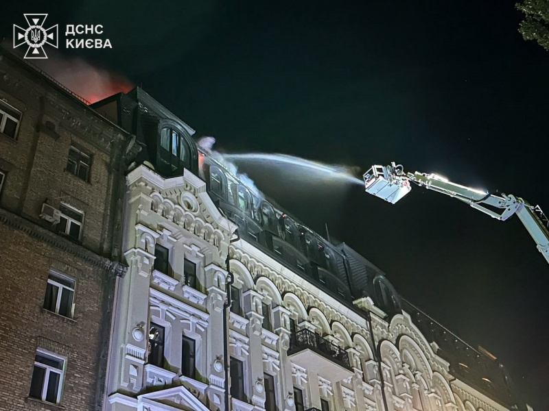 Russian massive attack leaves Kyiv in flames, apartment buildings in ruins