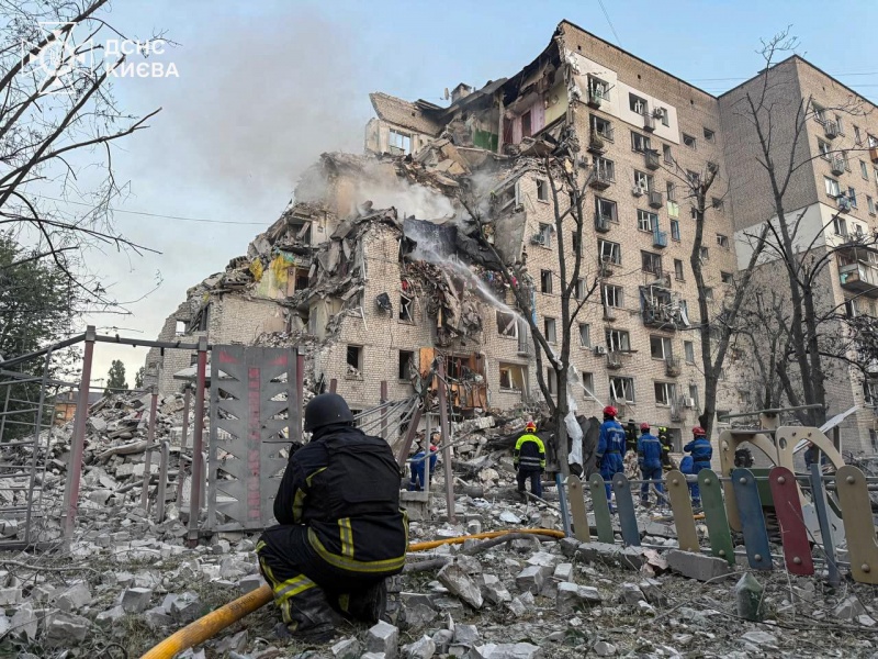 Russian massive attack leaves Kyiv in flames, apartment buildings in ruins
