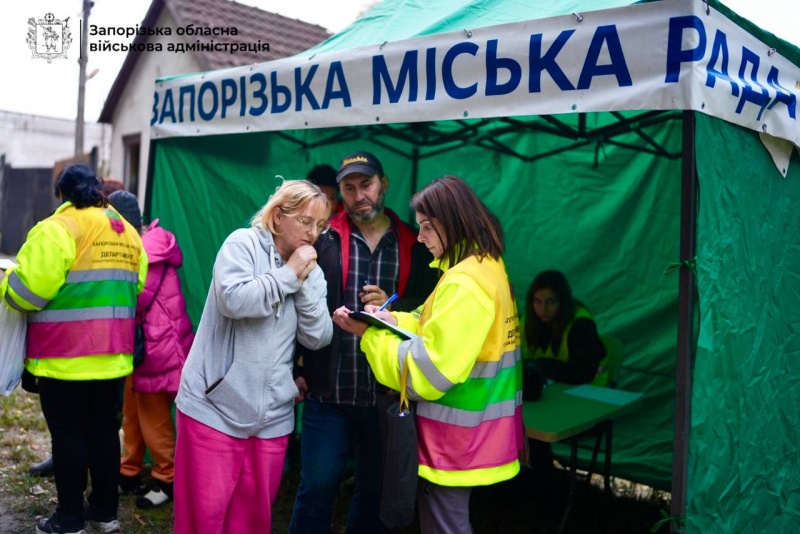 Russia massively strikes Ukraine overnight: Blackout in Kyiv, Dnipro Dam blocked, child killed