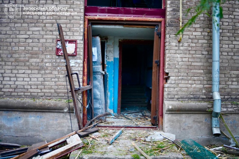 Russia massively strikes Ukraine overnight: Blackout in Kyiv, Dnipro Dam blocked, child killed