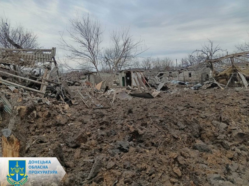 Russian troops shell Selydove in Donetsk region, children among wounded