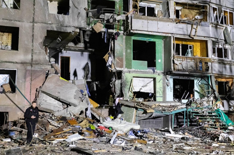 Russia massively bombs Kharkiv city center: Aftermath