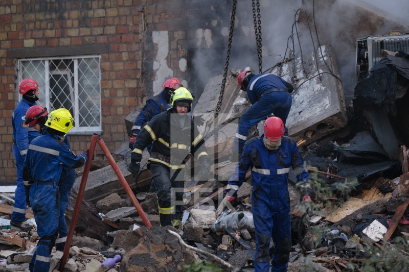 Russia destroys residential building in Kyiv to the ground: Aftermath revealed