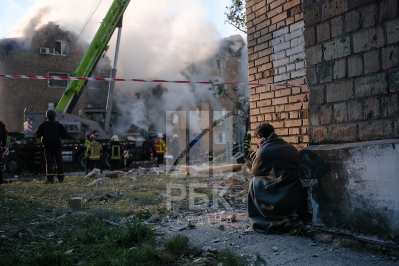 Russia destroys residential building in Kyiv to the ground: Aftermath revealed