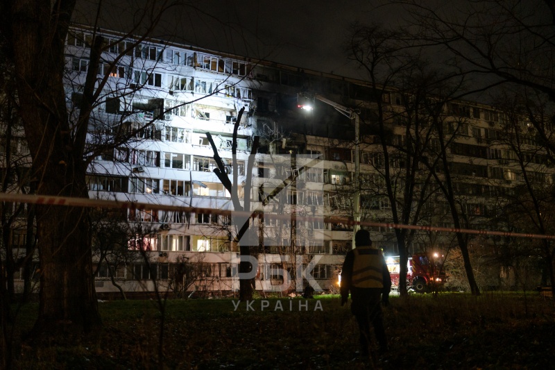 Russia massively strikes Kyiv: Apartments destroyed, heat disruptions, and casualties reported