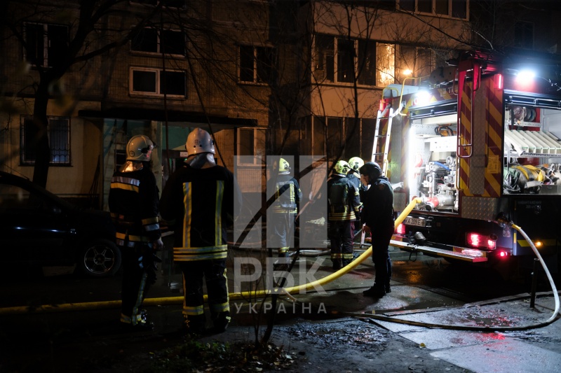 Russia massively strikes Kyiv: Apartments destroyed, heat disruptions, and casualties reported