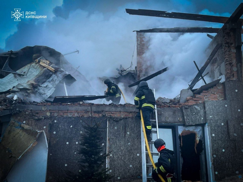 Russia massively strikes Ukraine on December 23, killing civilians and destroying power grid