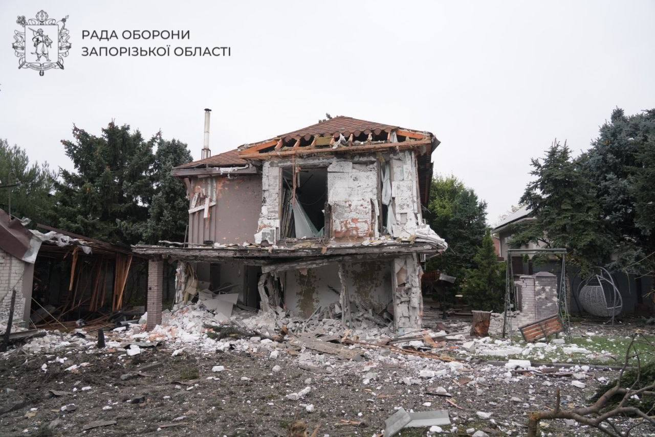 Russia strikes several streets in Ukraine's Zaporizhzhia, people pulled from rubble
