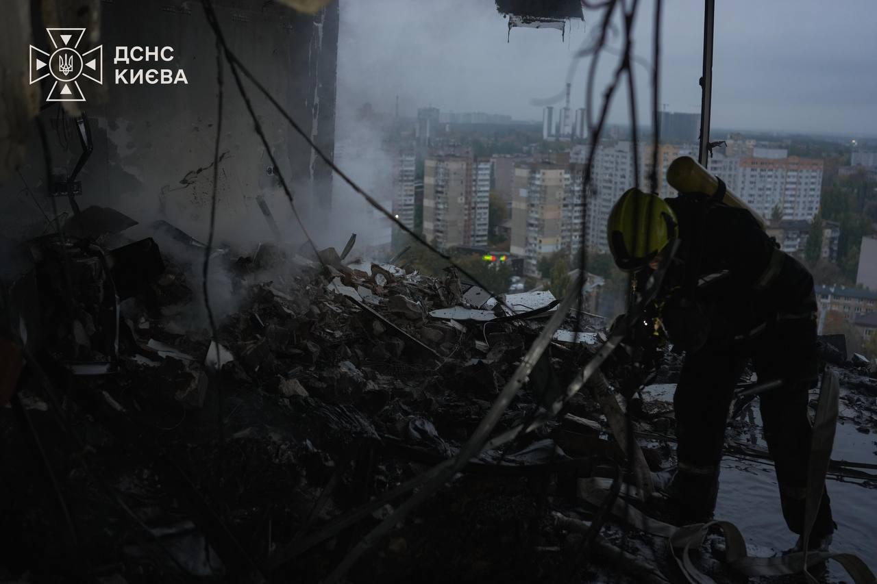 Russia strikes 24-story residential building in Kyiv: Fatalities reported