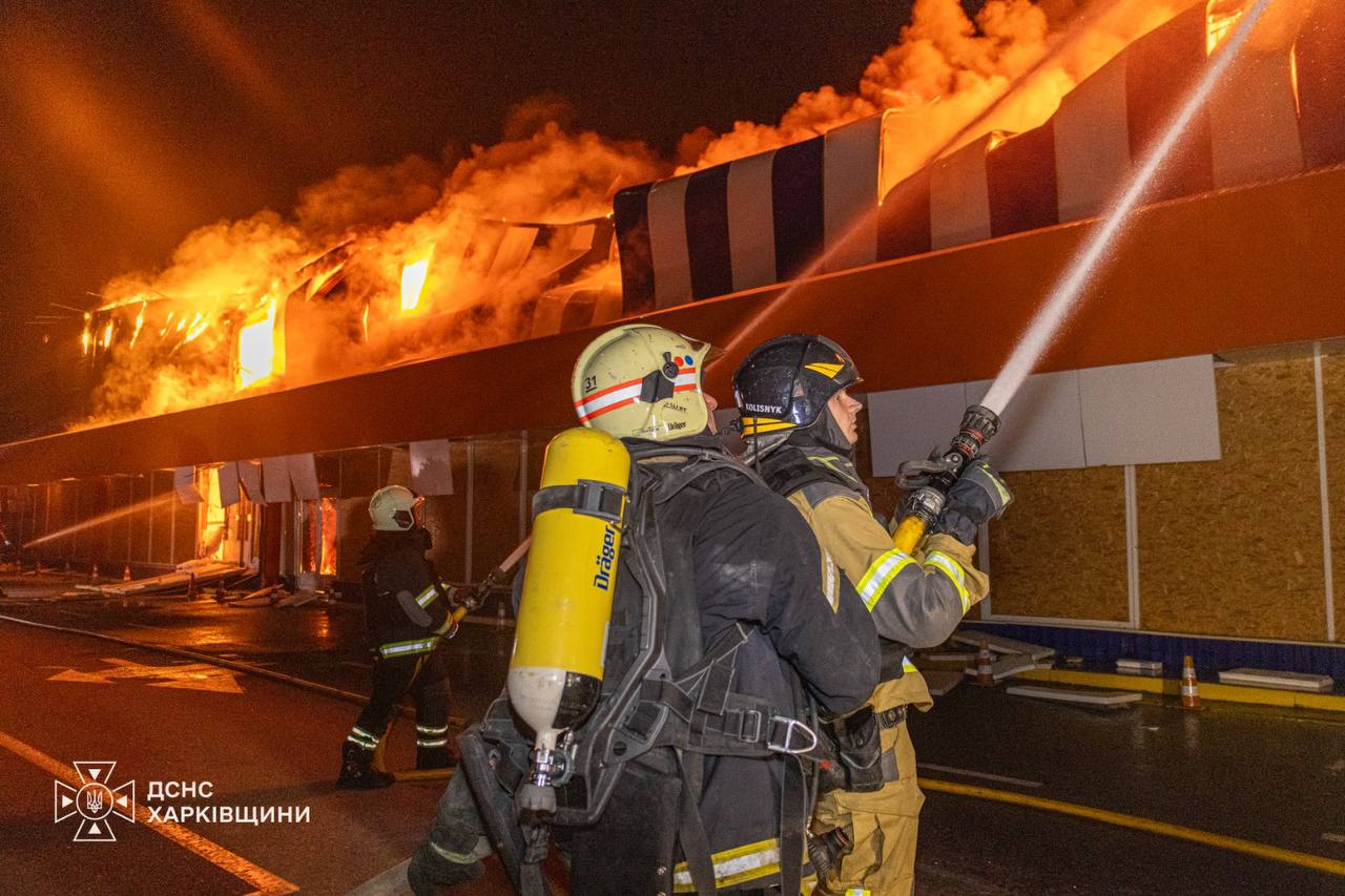 Russia strikes shopping mall in Ukraine's Kharkiv: Rescue workers injured