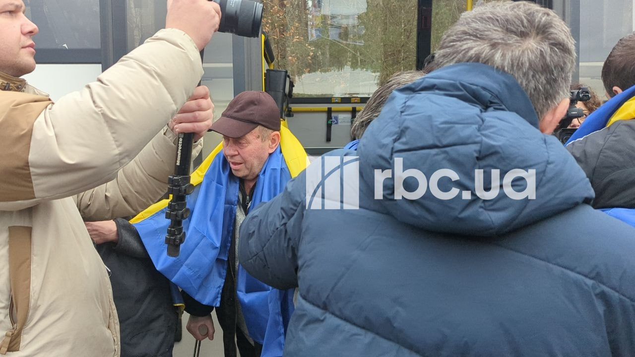 Oleshky evacuated residents finally reach safety in Ukraine