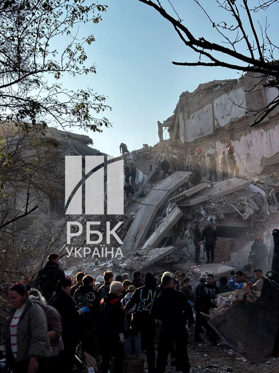 Russian strike hits Ukraine's Pryluky: Apt buildings destroyed, people searched for under rubble