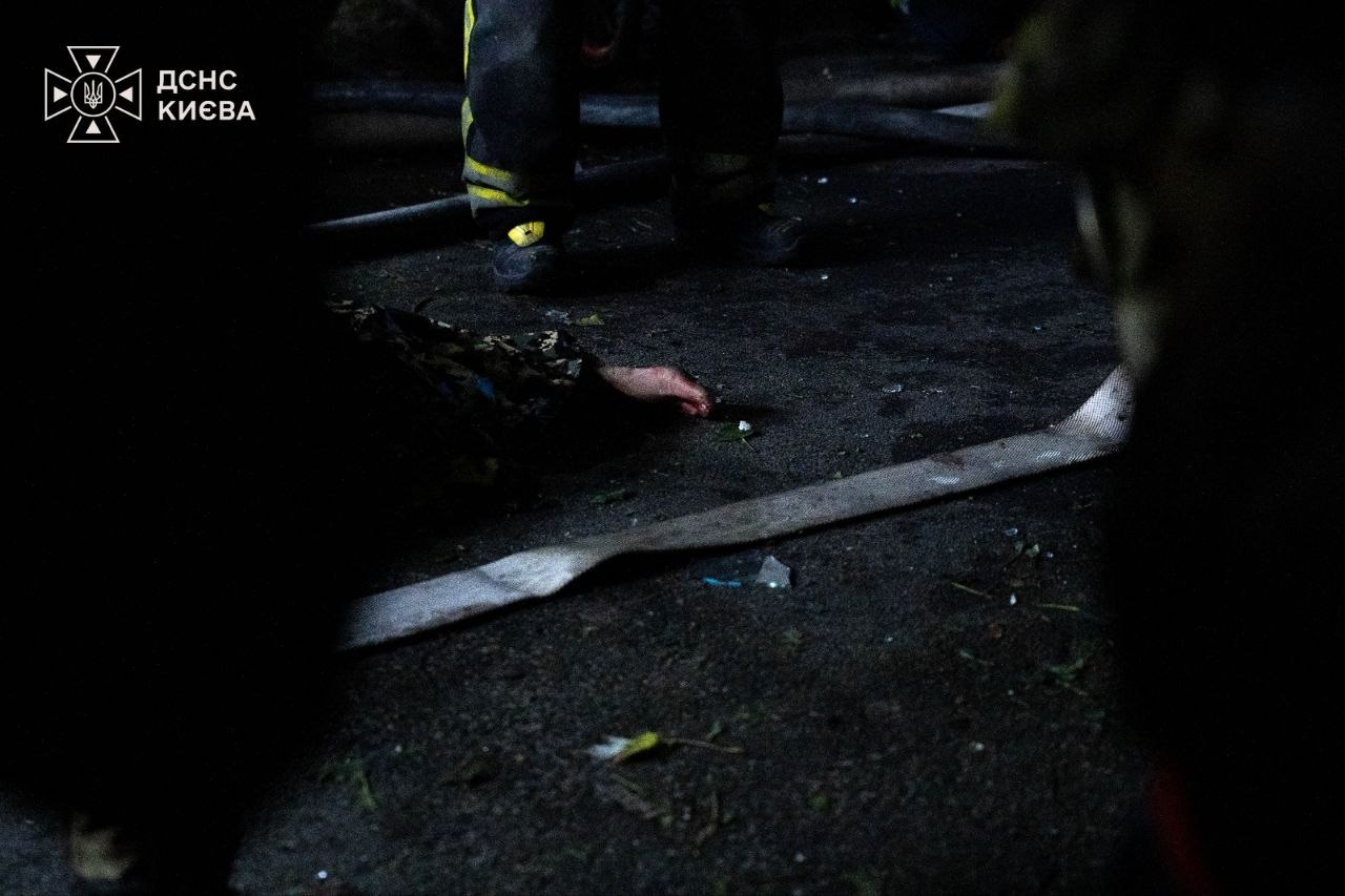 Russia’s overnight attack on Kyiv kills three, leaves parts of city without power