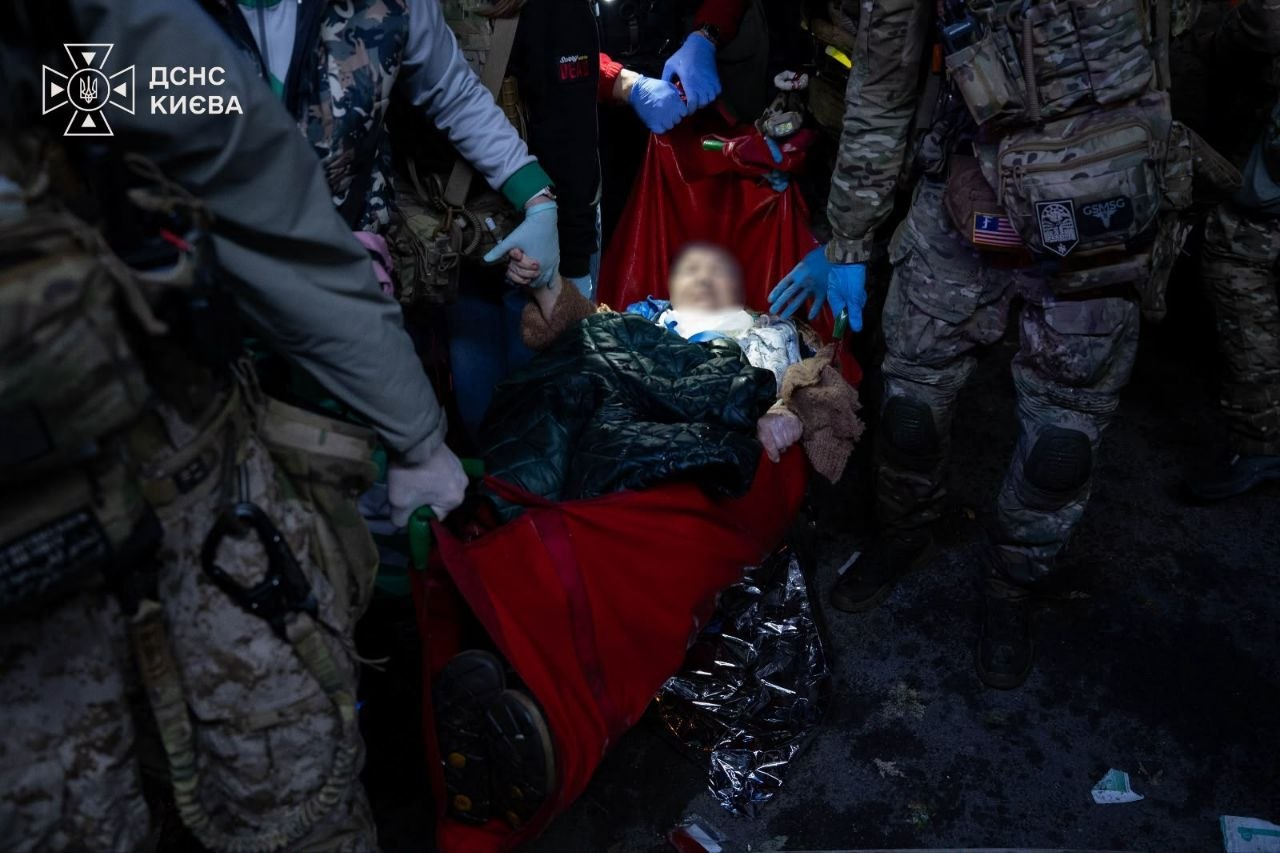 Russia’s overnight attack on Kyiv kills three, leaves parts of city without power