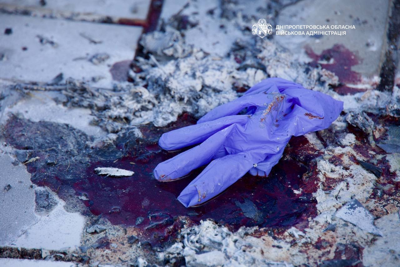 Russia strikes Dnipro train platform, kills two teenage girls in Chernihiv: Aftermath revealed