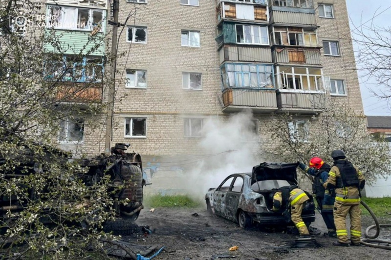 Russia strikes Ukraine's Balakliia: Residential buildings on fire, casualties reported 