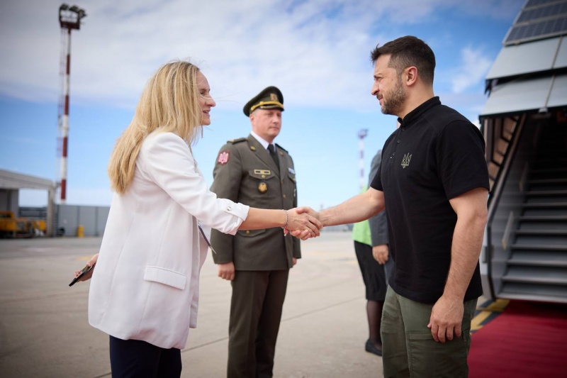 President of Ukraine arrives in Croatia