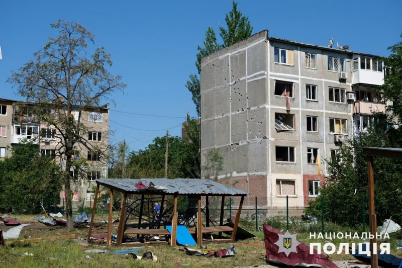 Russian army drops aerial bombs on kindergarten in Myrnohrad, Donetsk region: 5 injured