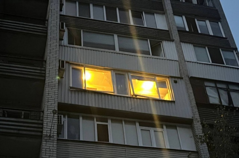 Russia strikes Dnipro: 7 injured, supermarket and residential buildings damaged