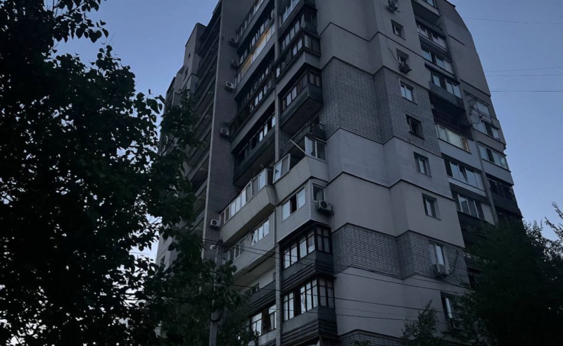 Russia strikes Dnipro: 7 injured, supermarket and residential buildings damaged