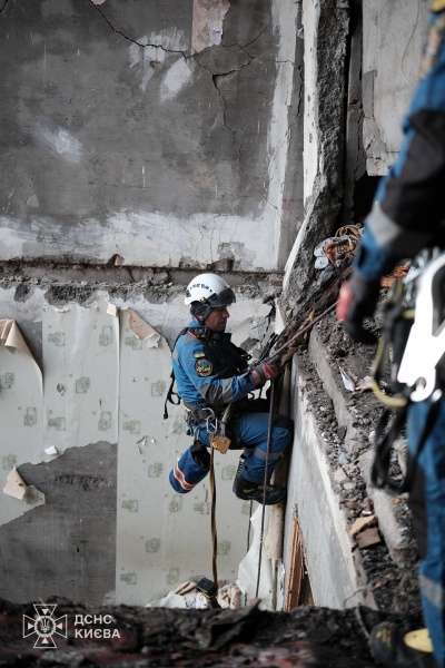 Russian strike on Kyiv kills 3, injures 11: Rescue operations completed