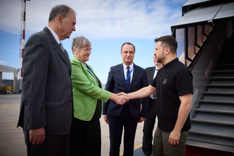 President of Ukraine arrives in Croatia