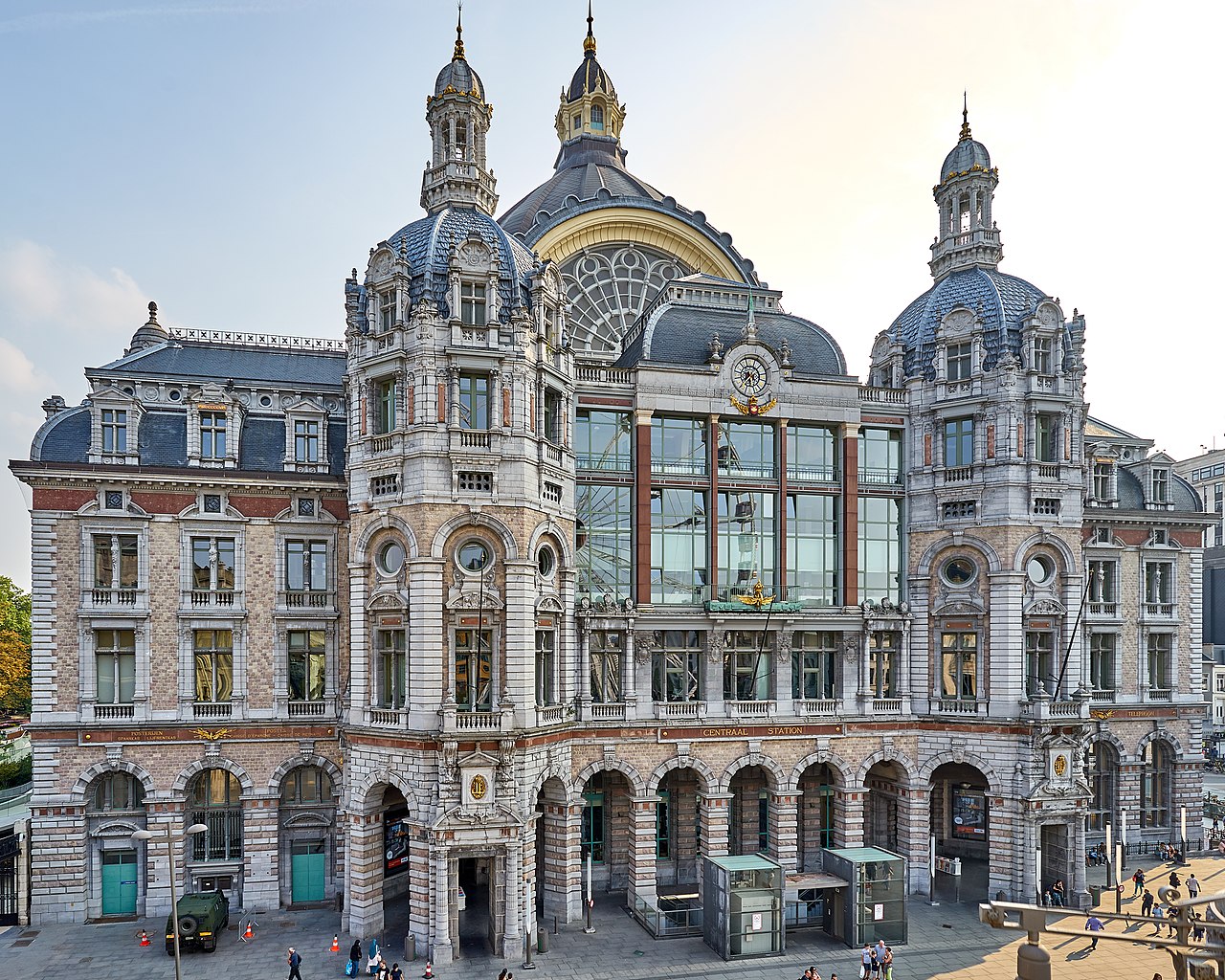 Europe's stunning railway stations: Photo tour