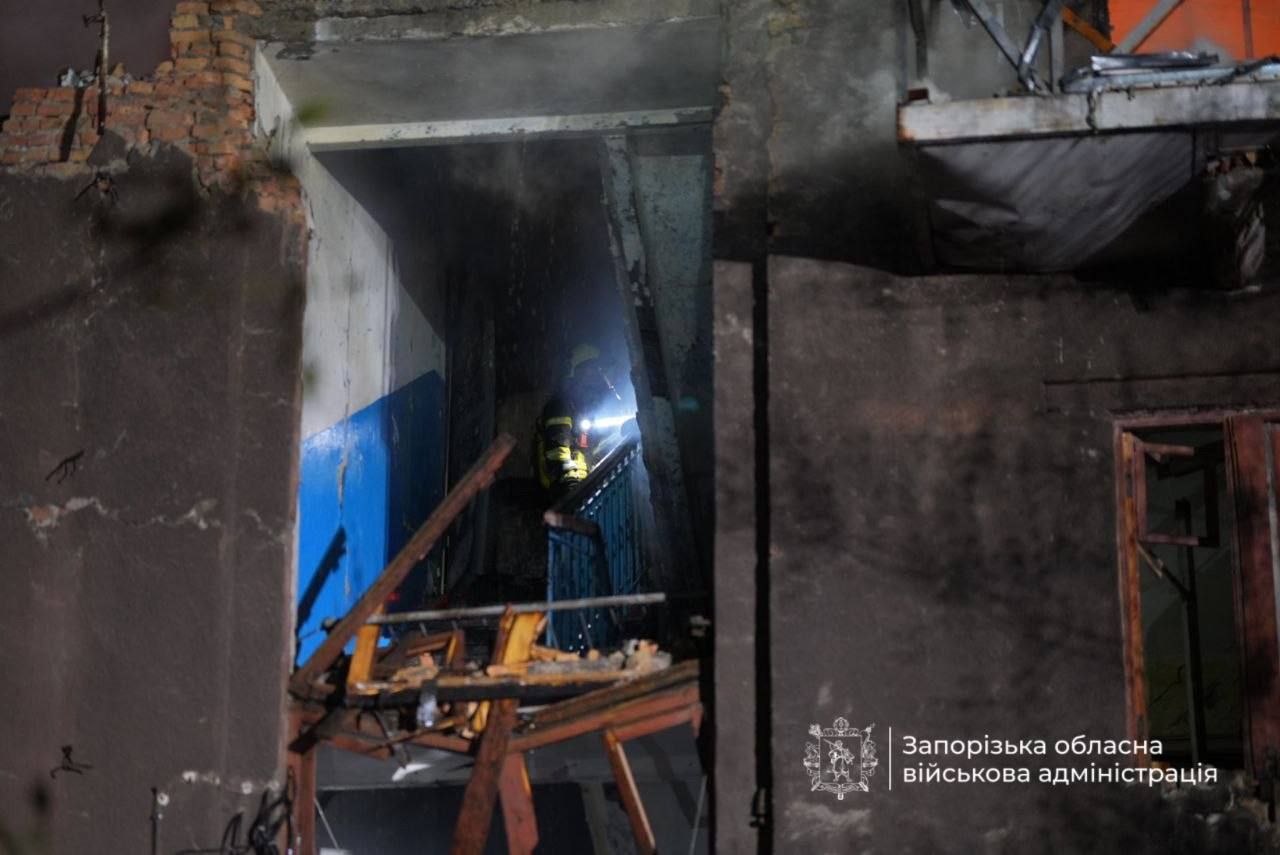 Russian strike on Ukraine's Zaporizhzhia kills 2, leaves many injured