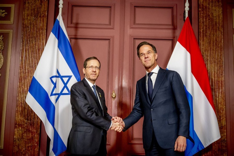 Dutch Prime Minister discusses war in Ukraine with Austrian President