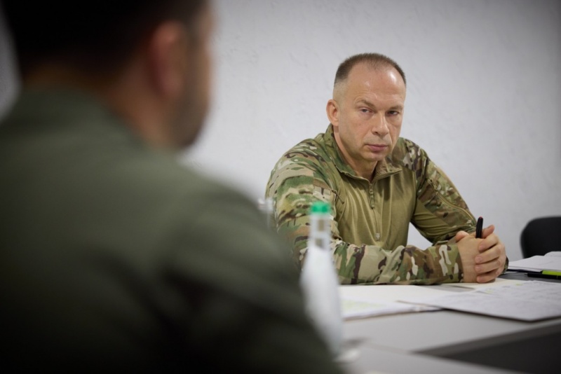 Zelenskyy visits Sumy region border and holds meeting with Commander-in-Chief: Details