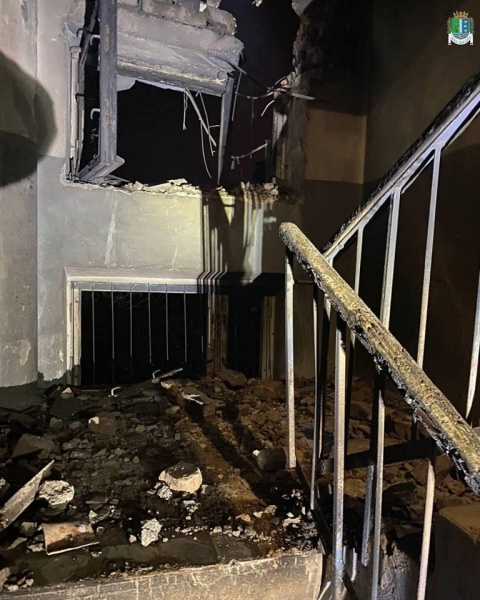 Russia attacks port and apartment building in Izmail overnight, injuries reported