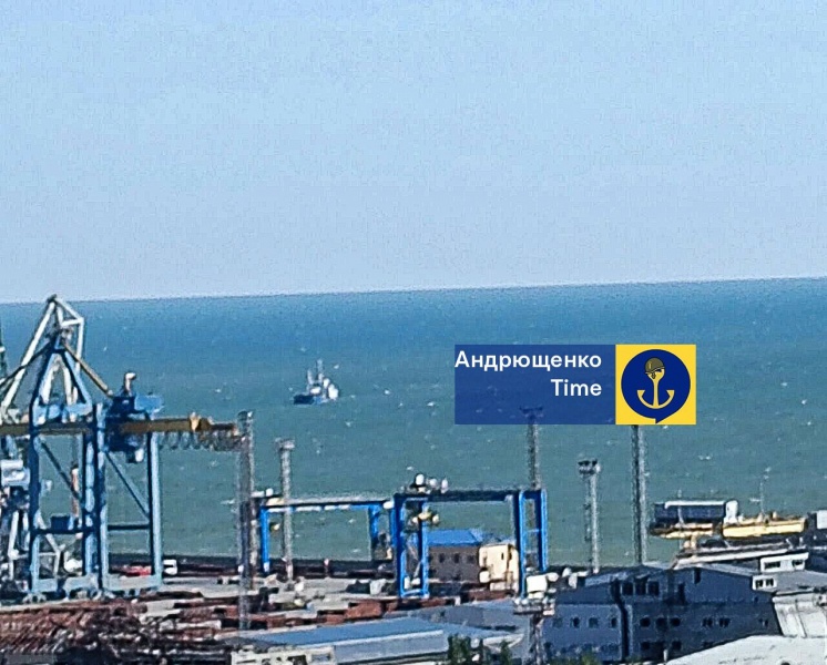 Third Russian tanker spotted in Mariupol: Link to missile launches revealed