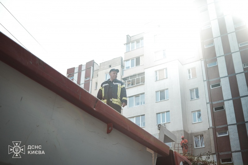 Russian strike on Kyiv kills 3, injures 11: Rescue operations completed