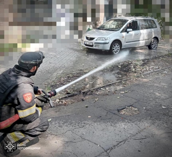 Russia strikes civilians in Kherson since morning: 6 casualties reported