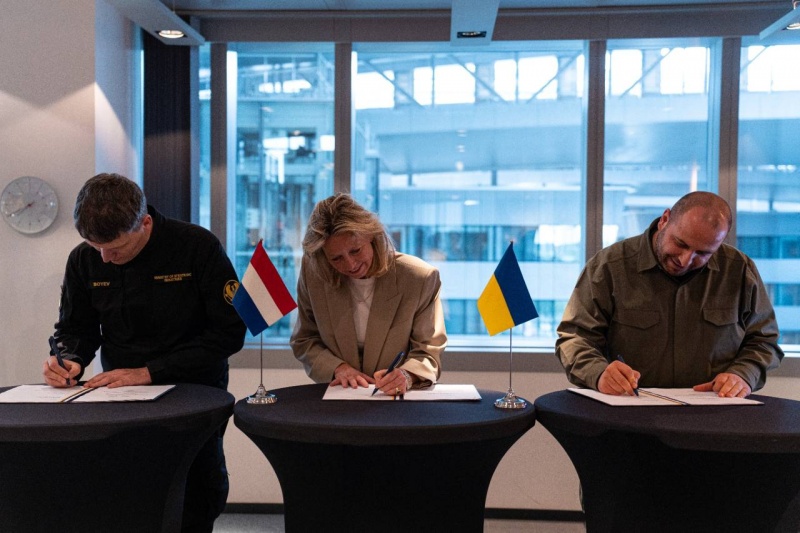 Denmark becomes first NATO state to invest in weapons production in Ukraine