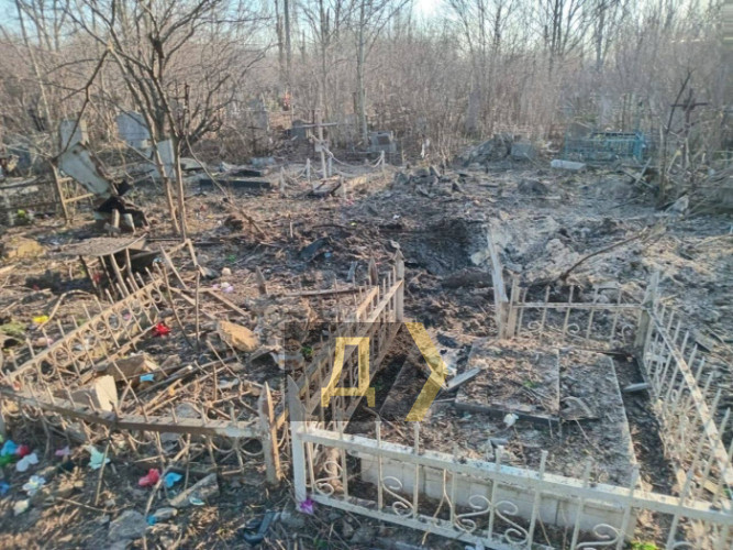 Odesa under massive Russian attack: People injured, malls burned, fire station damaged